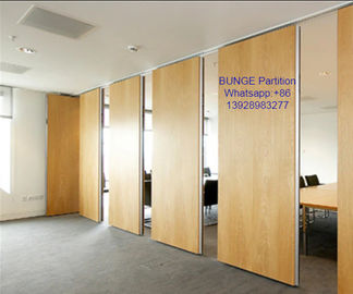 MDF + อลูมิเนียม Operable อะคูสติก Movable Office พาร์ทิชัน / ประตูไม้พับ