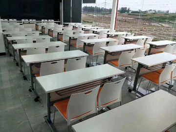 EBUNGE โต๊ะพับโรงเรียนที่ทันสมัยยืนเฟอร์นิเจอร์สำนักงานโต๊ะประชุมห้องที่มีสี่ล้อ