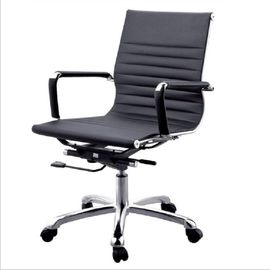 เก้าอี้สำนักงานหนังสีดำเหมาะกับการทำงาน / เก้าอี้คอมพิวเตอร์หมุนได้ทันสมัย